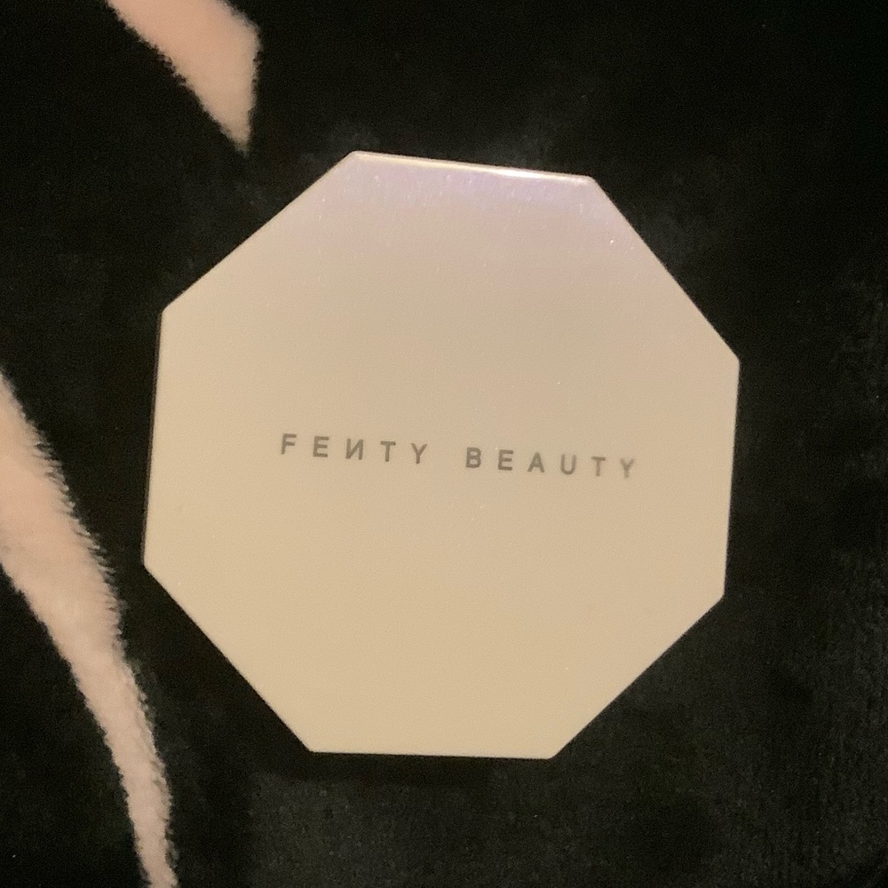 Fenty Beauty Killawatt Highlighter